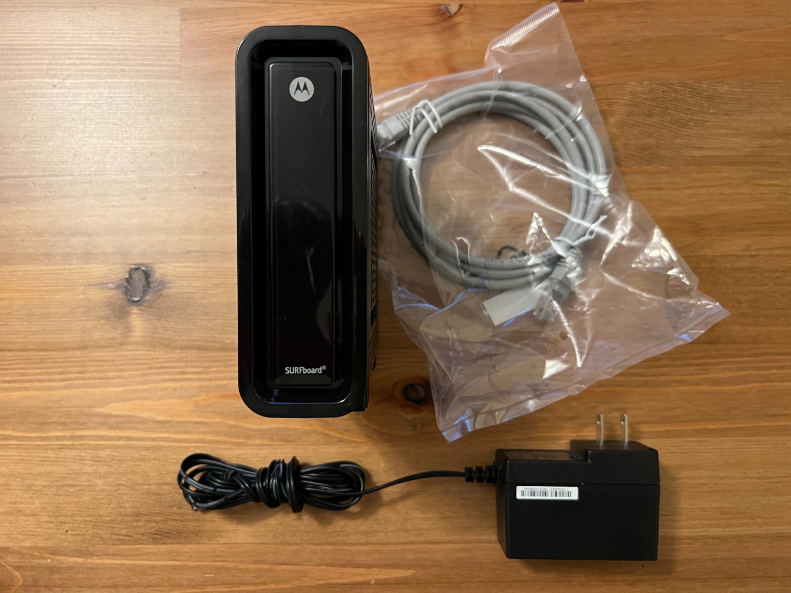 Motorola ARRIS SB6121 SURFboard Cable Modem.