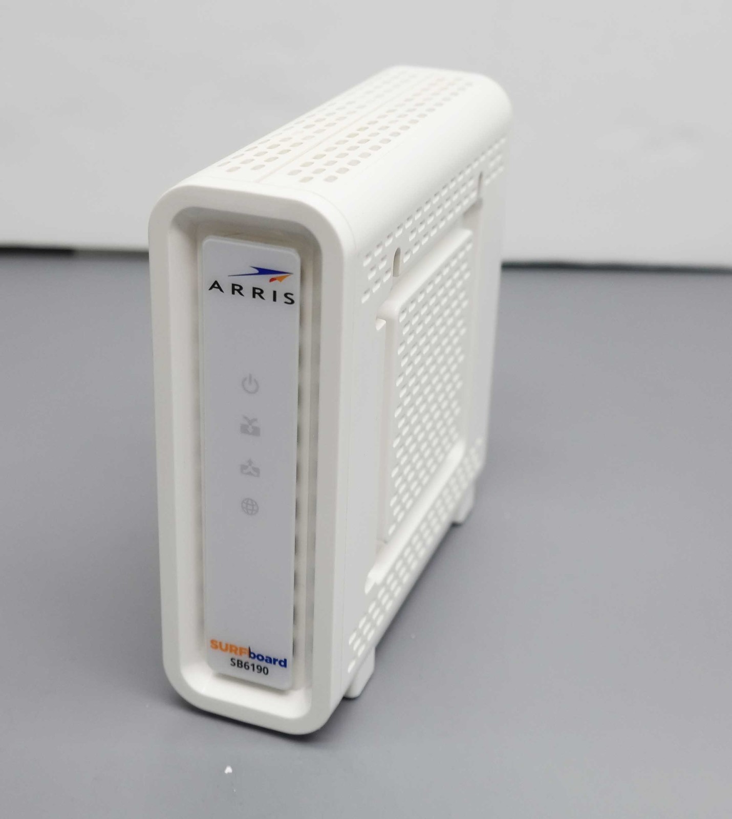 ARRIS SURFboard SB6190 DOCSIS 3.0 32 x 8 Gigabit Cable Modem