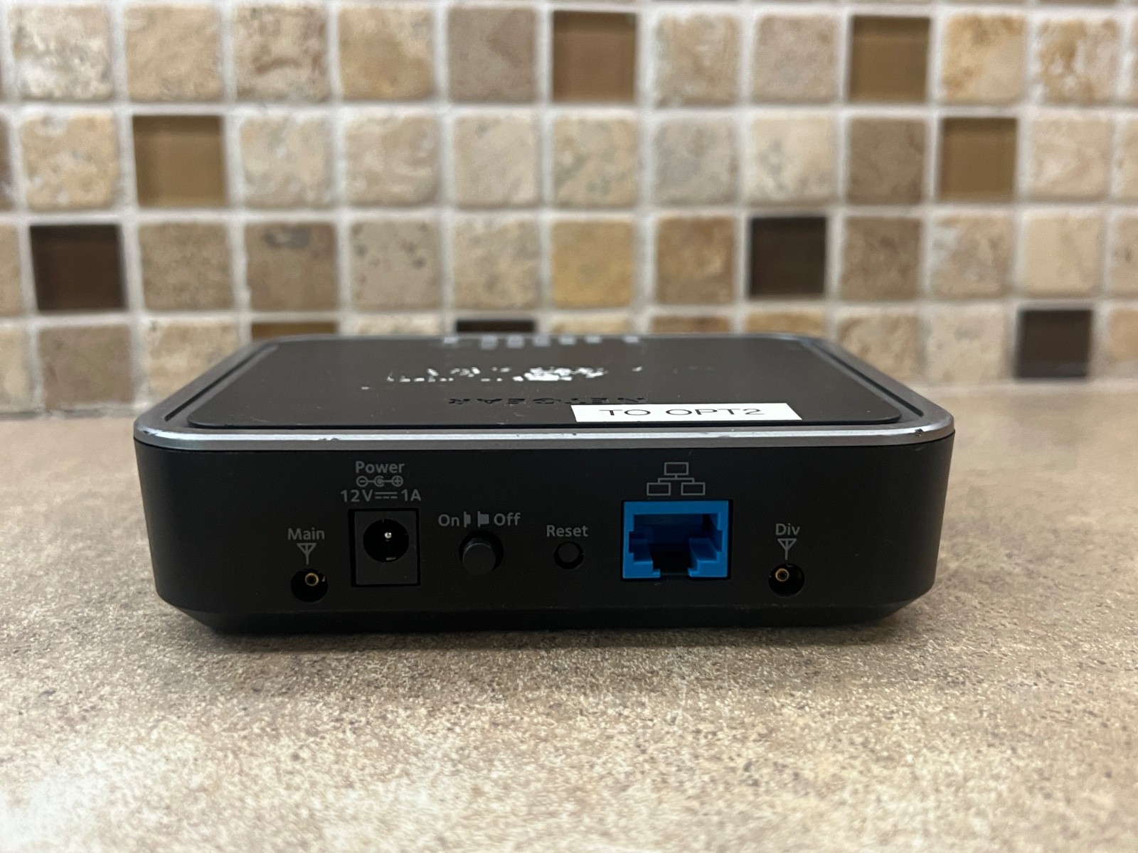 Netgear LB1120 4G LTE Broadband Modem 150Mbps Ethernet Network Device