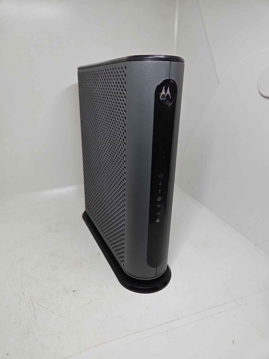 Motorola MG7540 16×4 DOCSIS 2.0 Cable Modem AC1600 Dual Band Router FOR PARTS