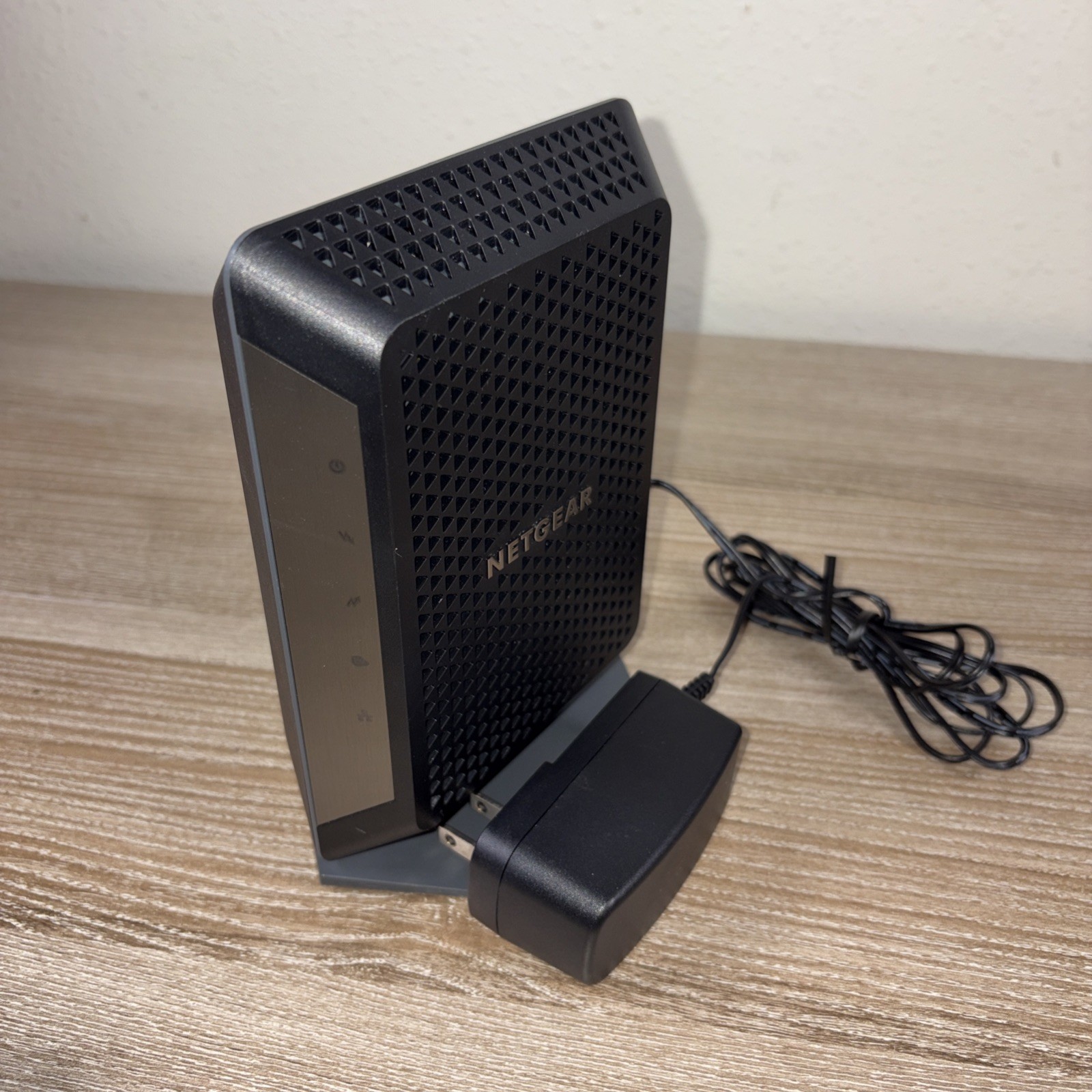 NETGEAR CM700 (32×8) DOCSIS 3.0 Gigabit Cable Modem. Charter & more (CM700)