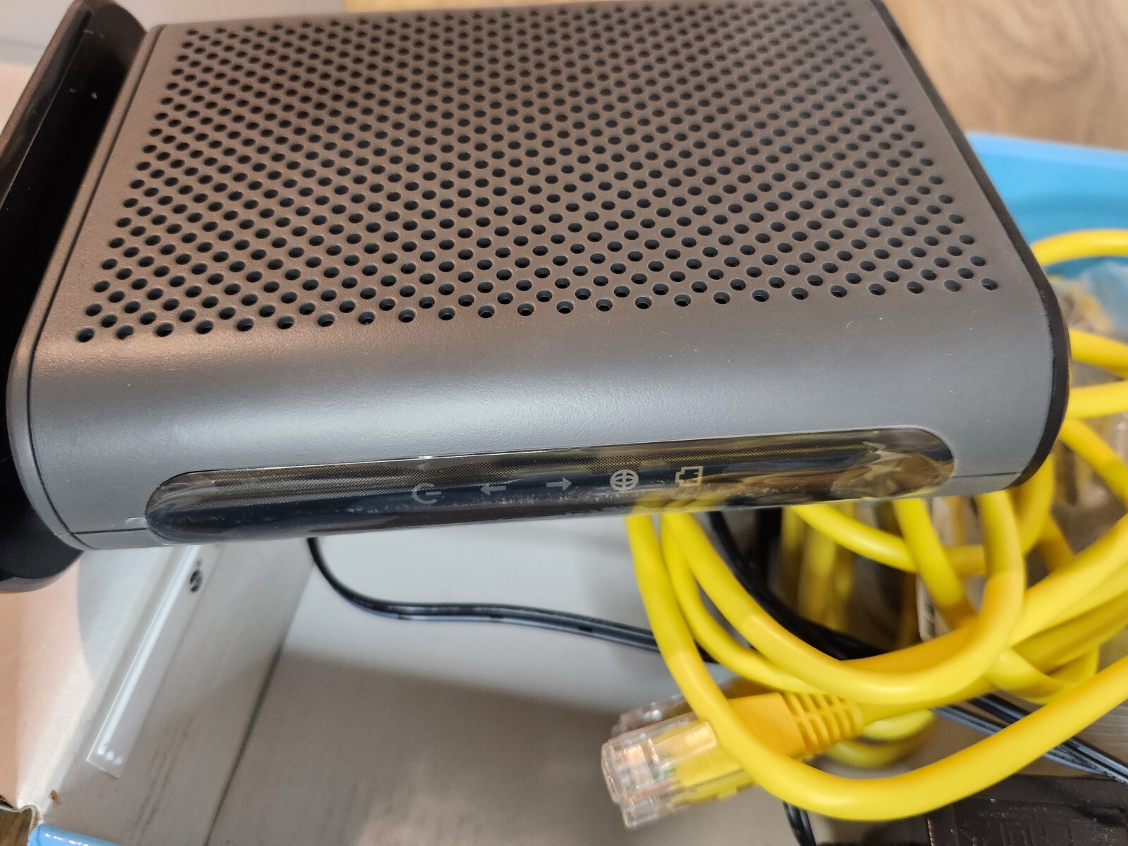 Motorola MB74200 686mbps DOCSIS 3.0 Cable Modem