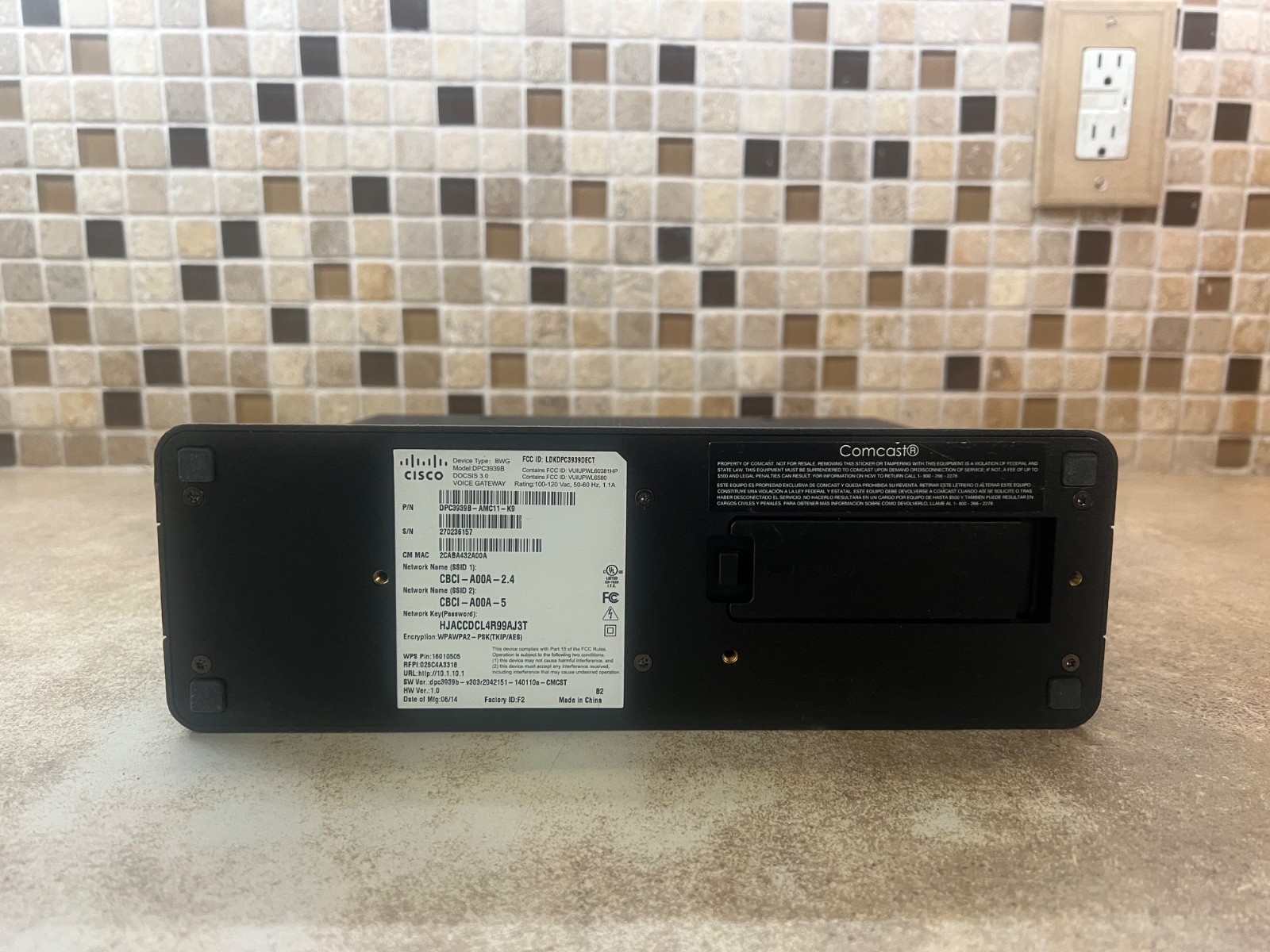 Cisco 105 Dpc3939 Xfinity Xb3 Dual Band WiFi Modem Router Voice Gateway