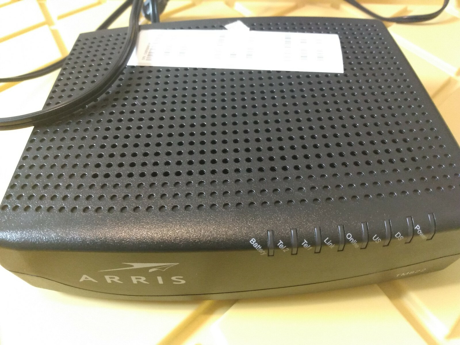 ARRIS Touchstone TM822G DOCSIS 3.0 8×4 Telephony Modem – Black