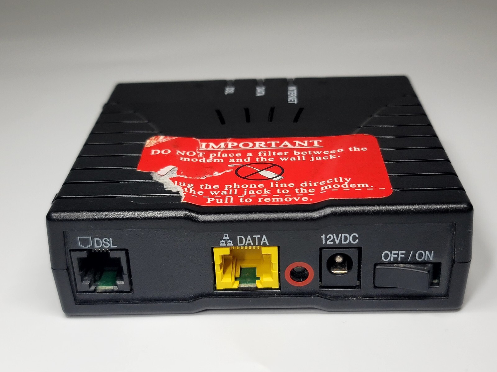 Westell 12VDC 6100F ADSL2 + Modem F90-610015-06 Rev F Wind River Internet Data