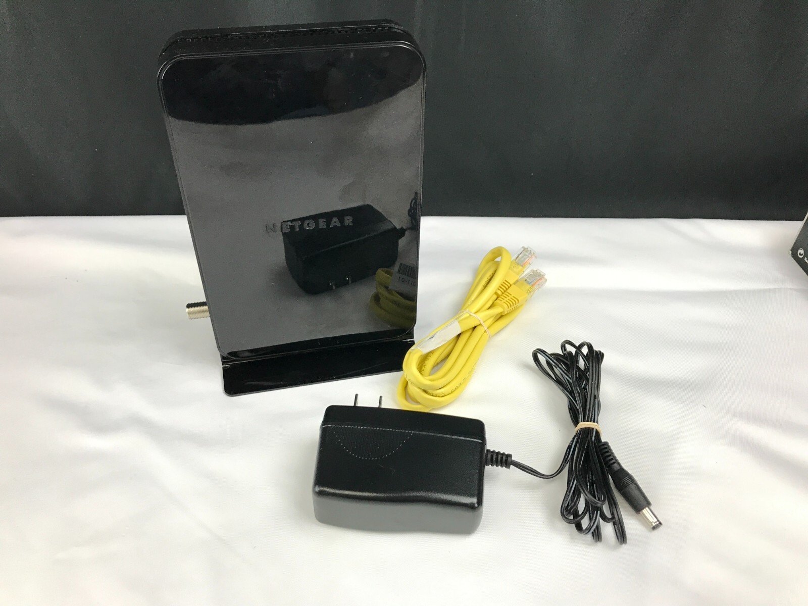 NETGEAR CM500 Cable Modem – 680 Mbps – Black