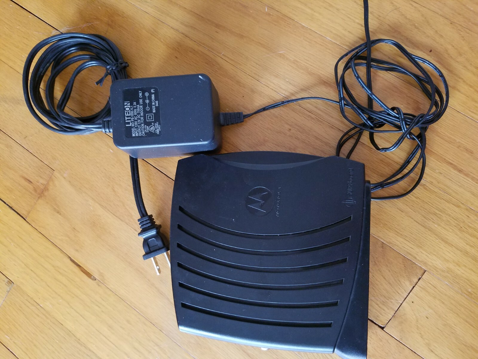 Motorola SURFboard SB5100 (501209-001-00) 38.91 Mbps