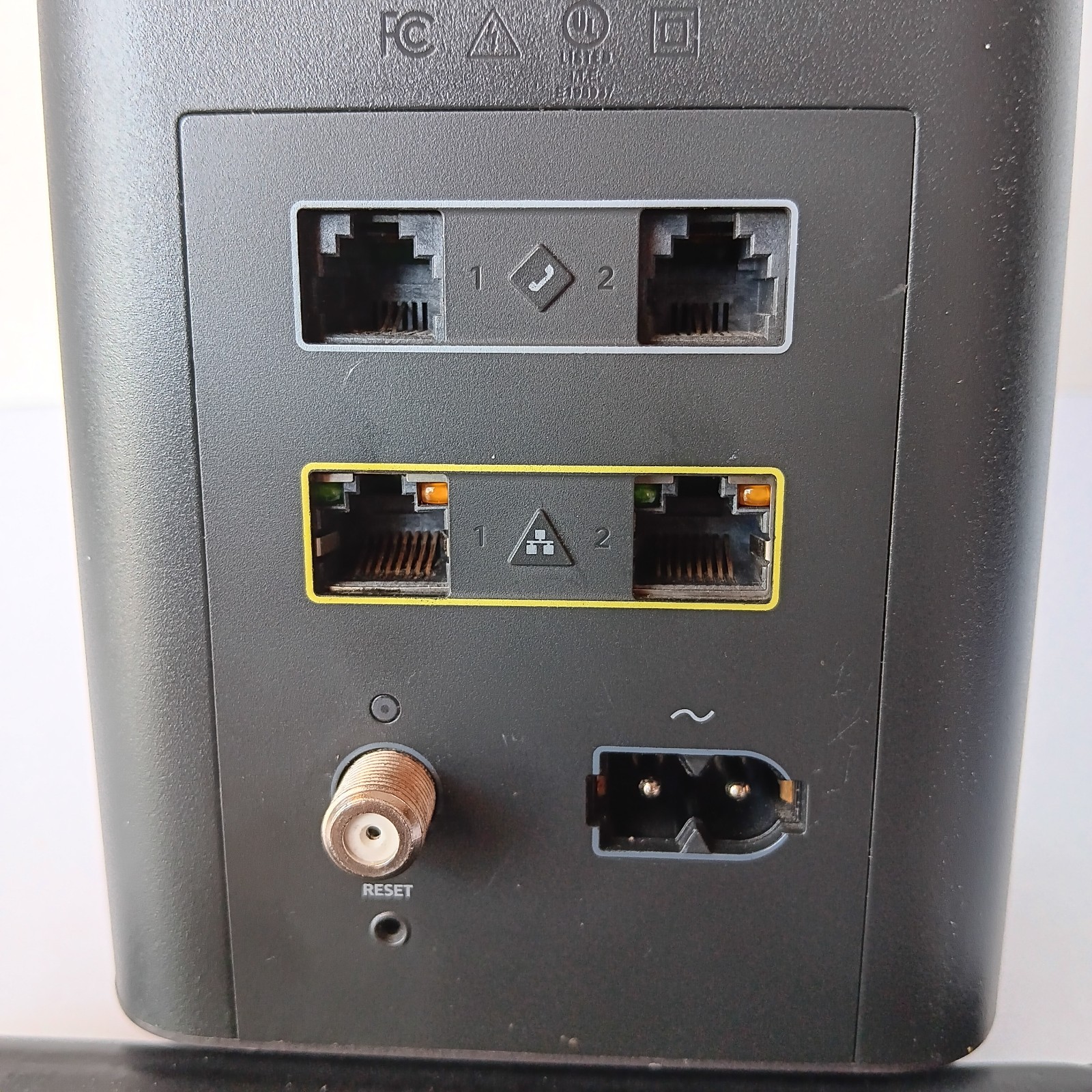 Xfinity XB6-T CGM4140COM WiFi Router & Cable Modem – w/ Power & Ethernet Cable
