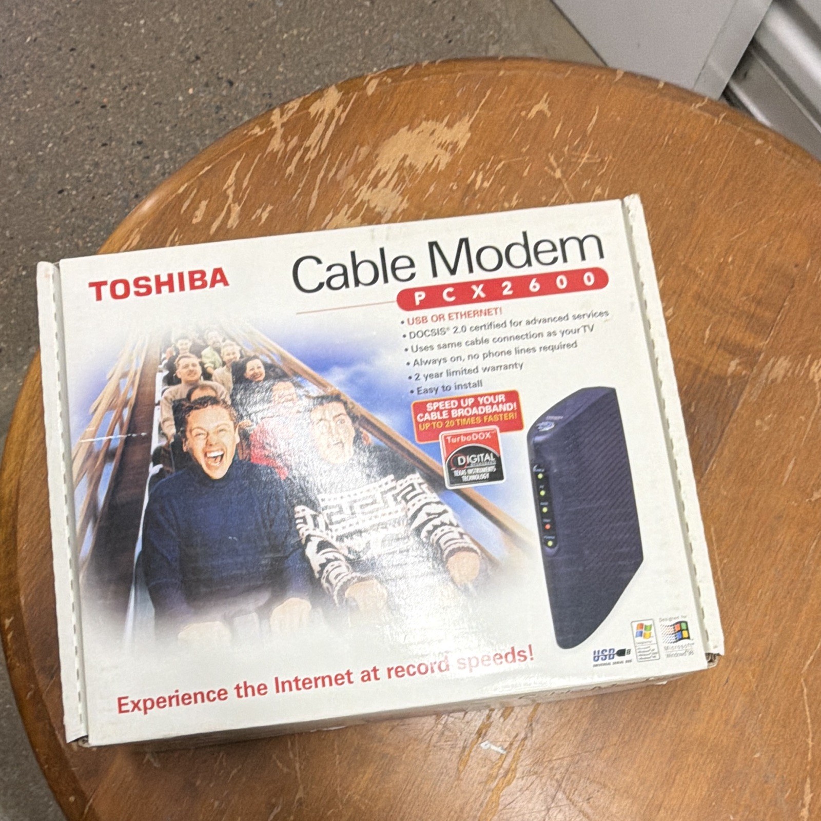 Toshiba PCX2600 DOCSIS 2.0 Cable Modem USB RJ-45 Ethernet 10/100 Black