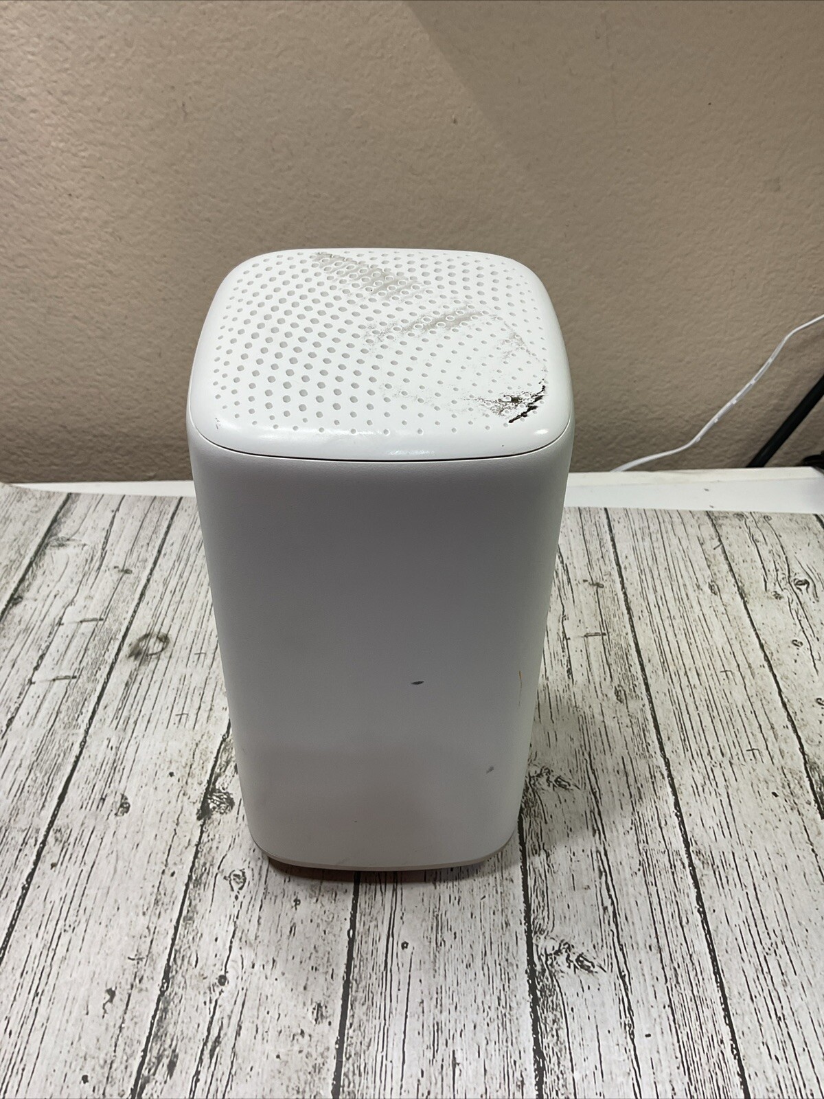 Xfinity XFi Gateway Router XB8-T As Is For Parts or Repair No power Adapter