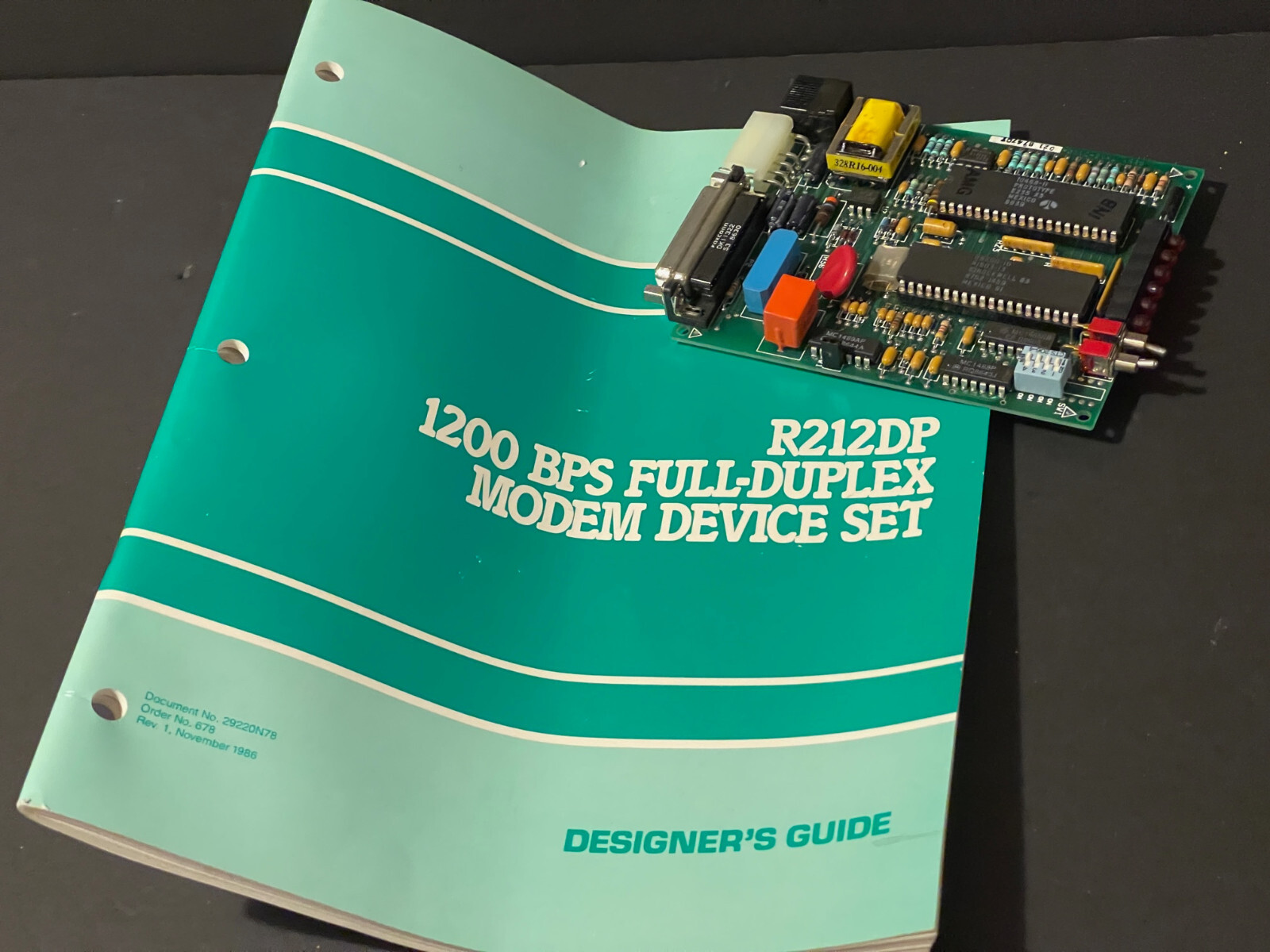 ROCKWELL R212DP 1200B MODEM VTG 10468-11 PROTO R8200-16 + DESIGNERS GUIDE NEW