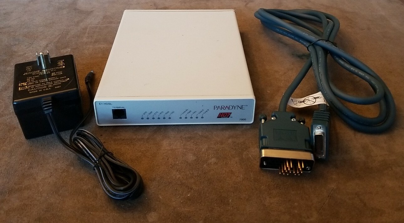 Paradyne HotWire 7900 Modem E1 HDSL +48 VDC Power Supply & V.35 DTE Serial Cable