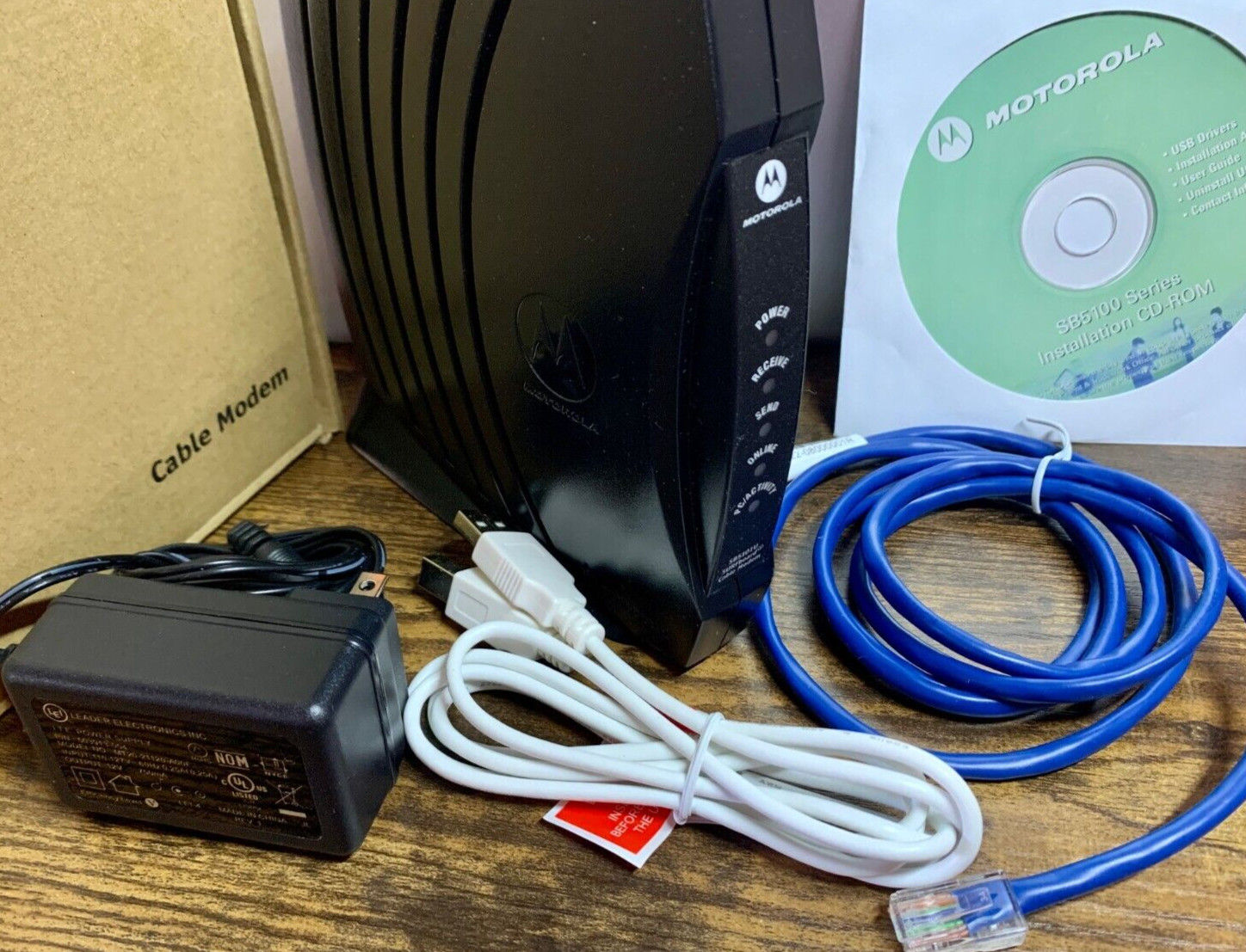 MOTOROLA SB5101U SURFboard * Cable Modem * W/ Acc. * In Original Box * REDUCED!