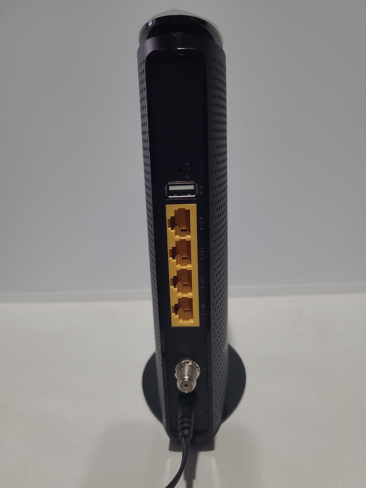 TP-Link TC-W7960 DOCSIS 3.0 Cable Modem Wireless N Router 300Mbps Xfinity