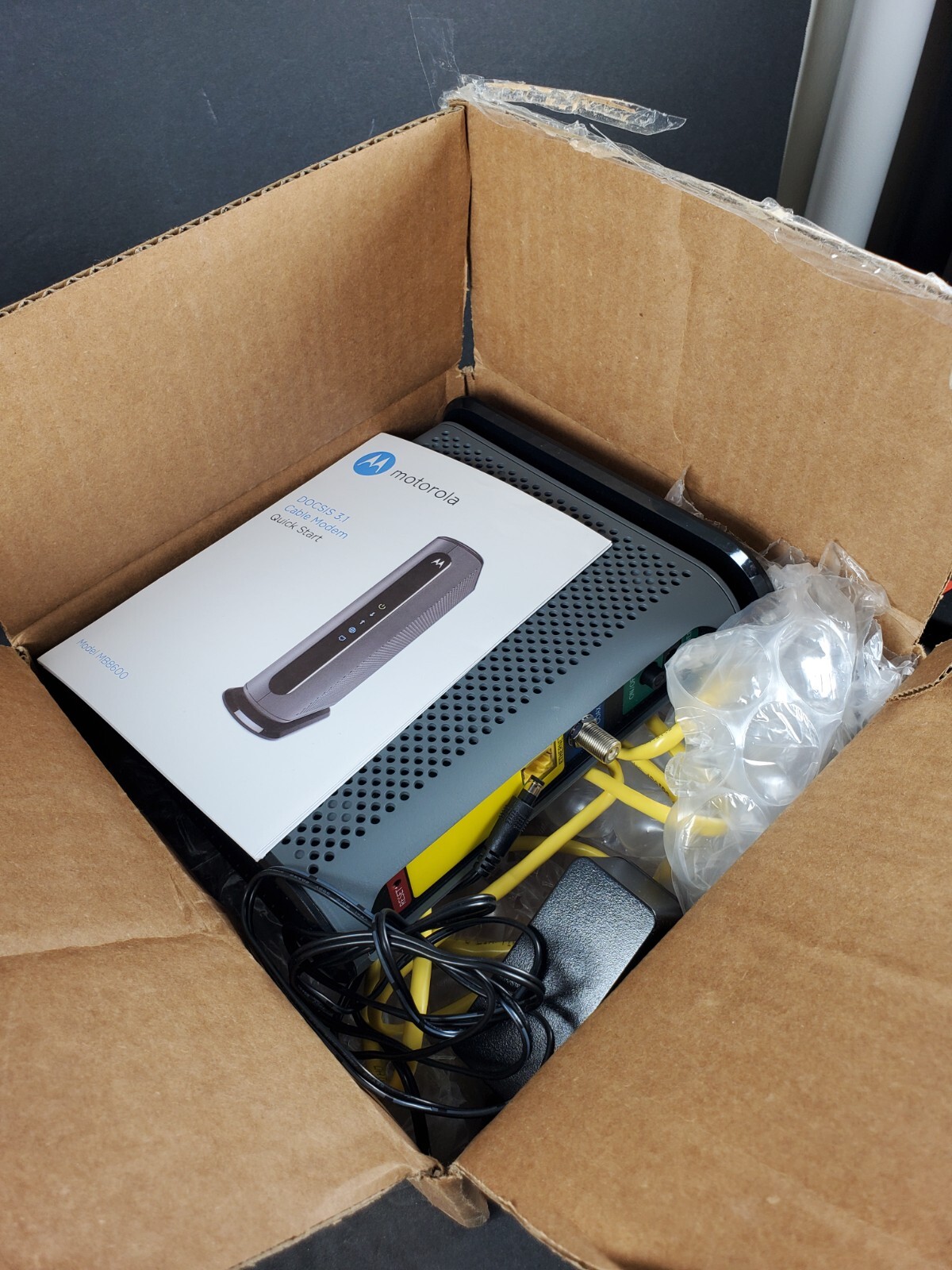 Motorola MB8600 DOCSIS 3.1 Ultra Fast Cable Gb+ Modem w/ Power Cable