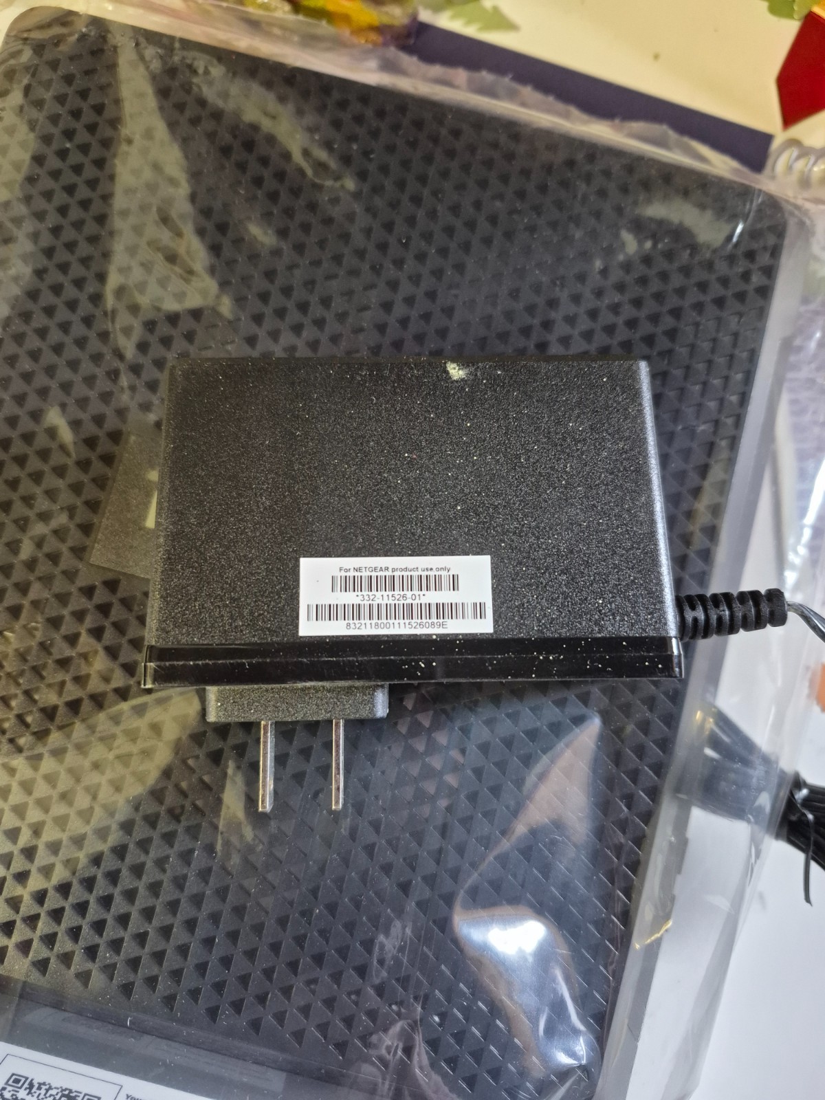 Netgear nighthawk cable modem router AC 1900 refurbished but never used or opene