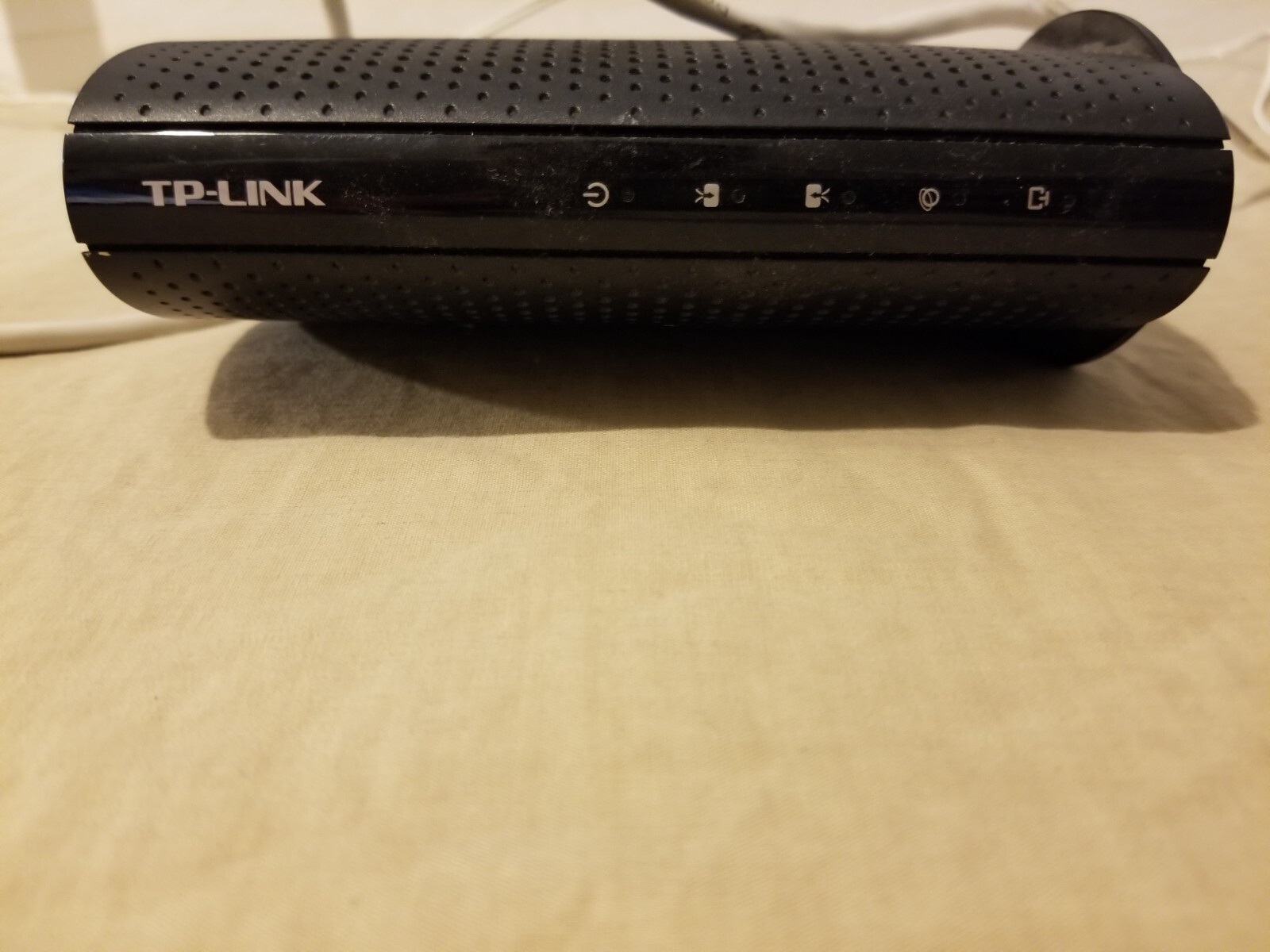 TP-Link DOCSIS 3.0 Cable Modem TC-7610