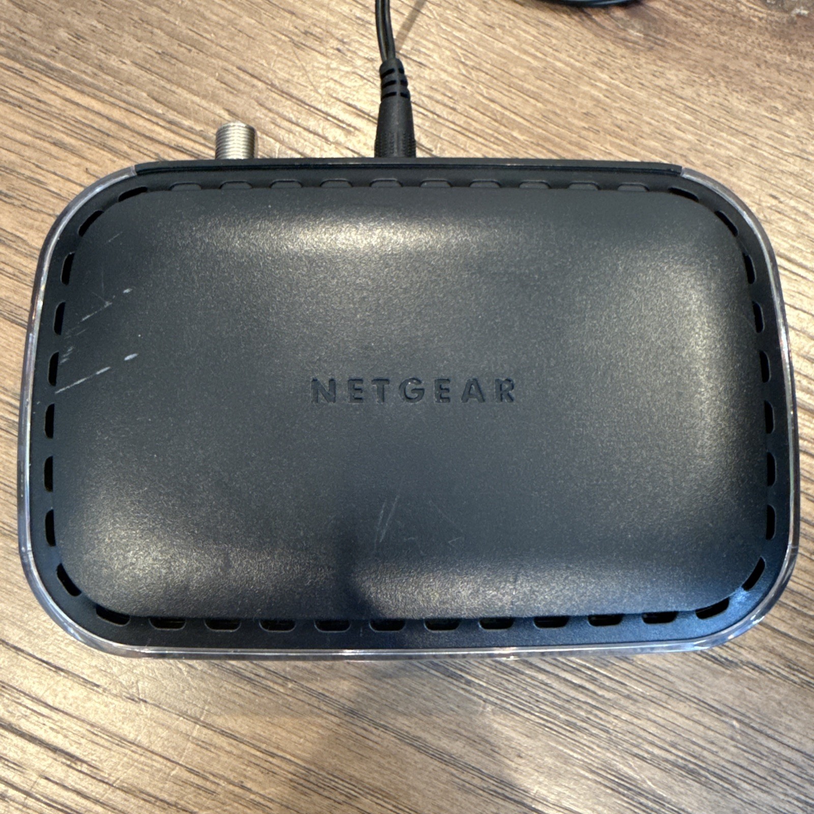 Netgear CM400 High Speed Cable Modem DOCSIS 3.0 340 Mbps, 8 x 4 Channel Bonding
