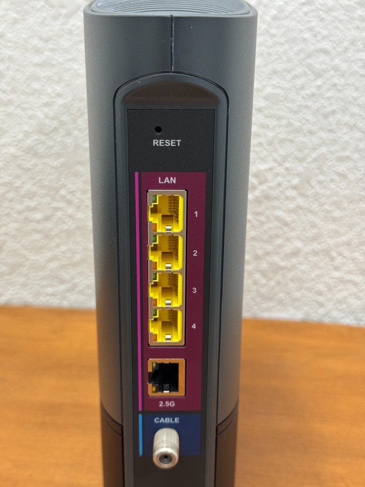 ARRIS Surfboard G36 DOCSIS 3.1 Multi-Gigabit Cable Modem & AX3000 Wi-Fi 6 Router