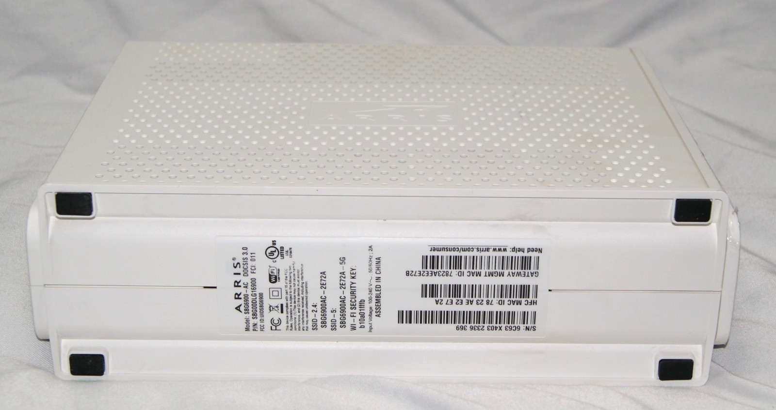 ARRIS SURFboard SBG6900AC Docsis 3.0 16×4 Cable Modem/ Wi-Fi AC1900 Router
