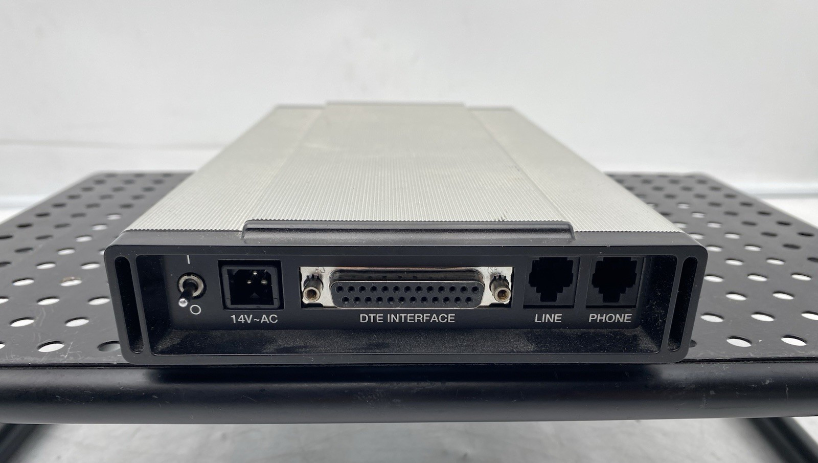 Hayes 2004AM V-SERIES Smartmodem Ultra 9600
