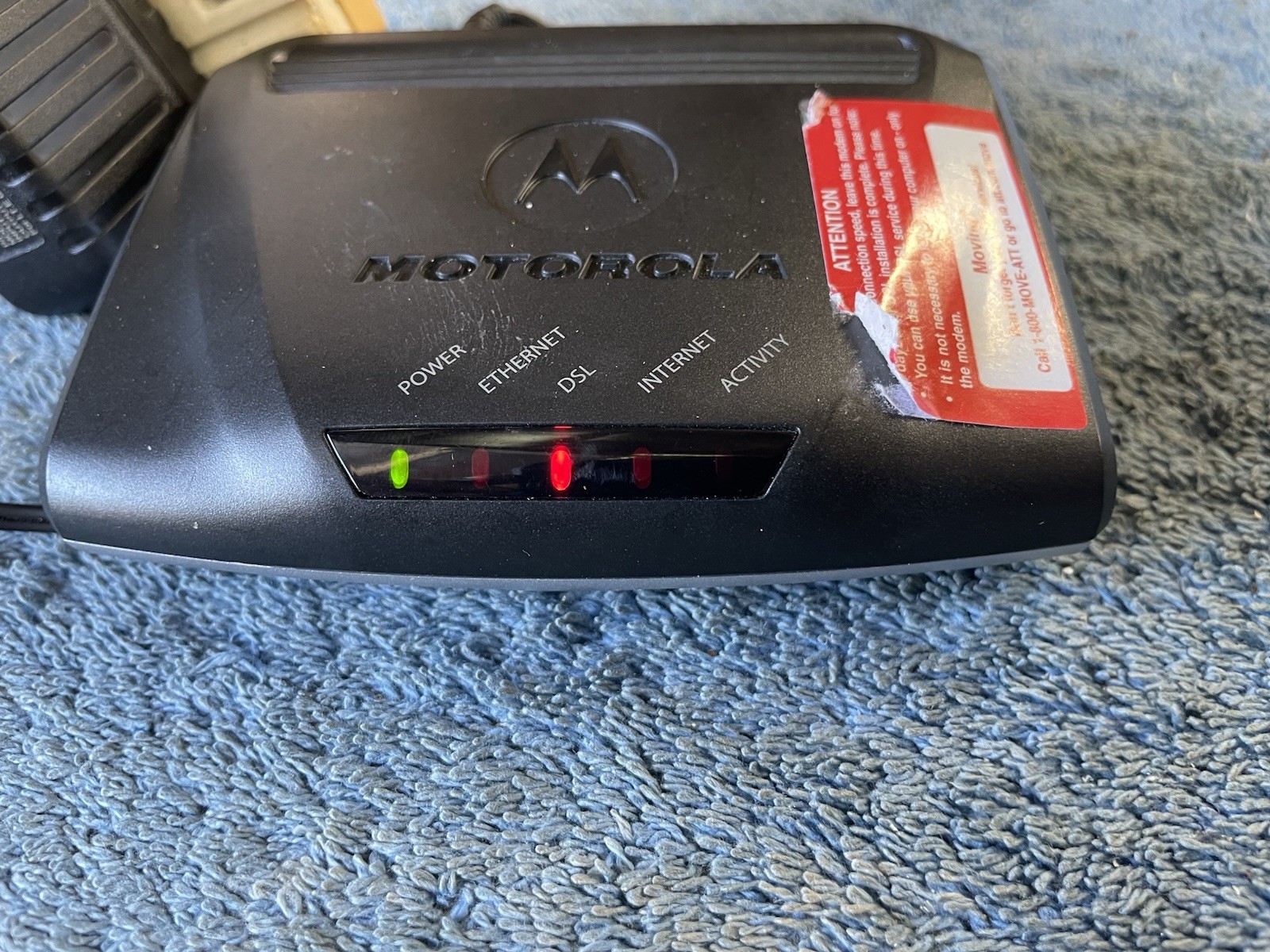 Motorola 3360 (581211-003-00) 24 Mbps DSL High Speed Modem LNIB