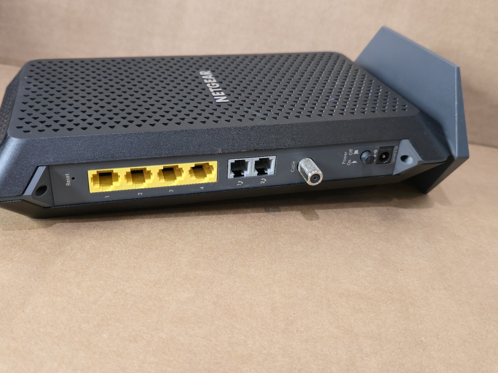 NETGEAR CM1150V Cable Modem Black 4 LAN Ports Comcast Xfinity Cox Modem +Voice