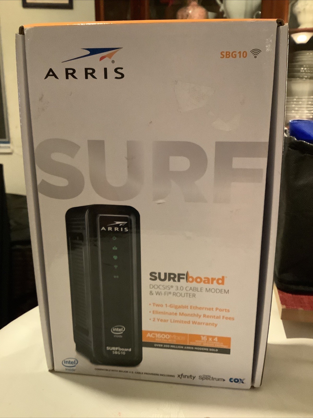 Arris Surfboard 2 Band SBG10 Wi-Fi Internet Cable Router Modem 2.4 and 5 ghz