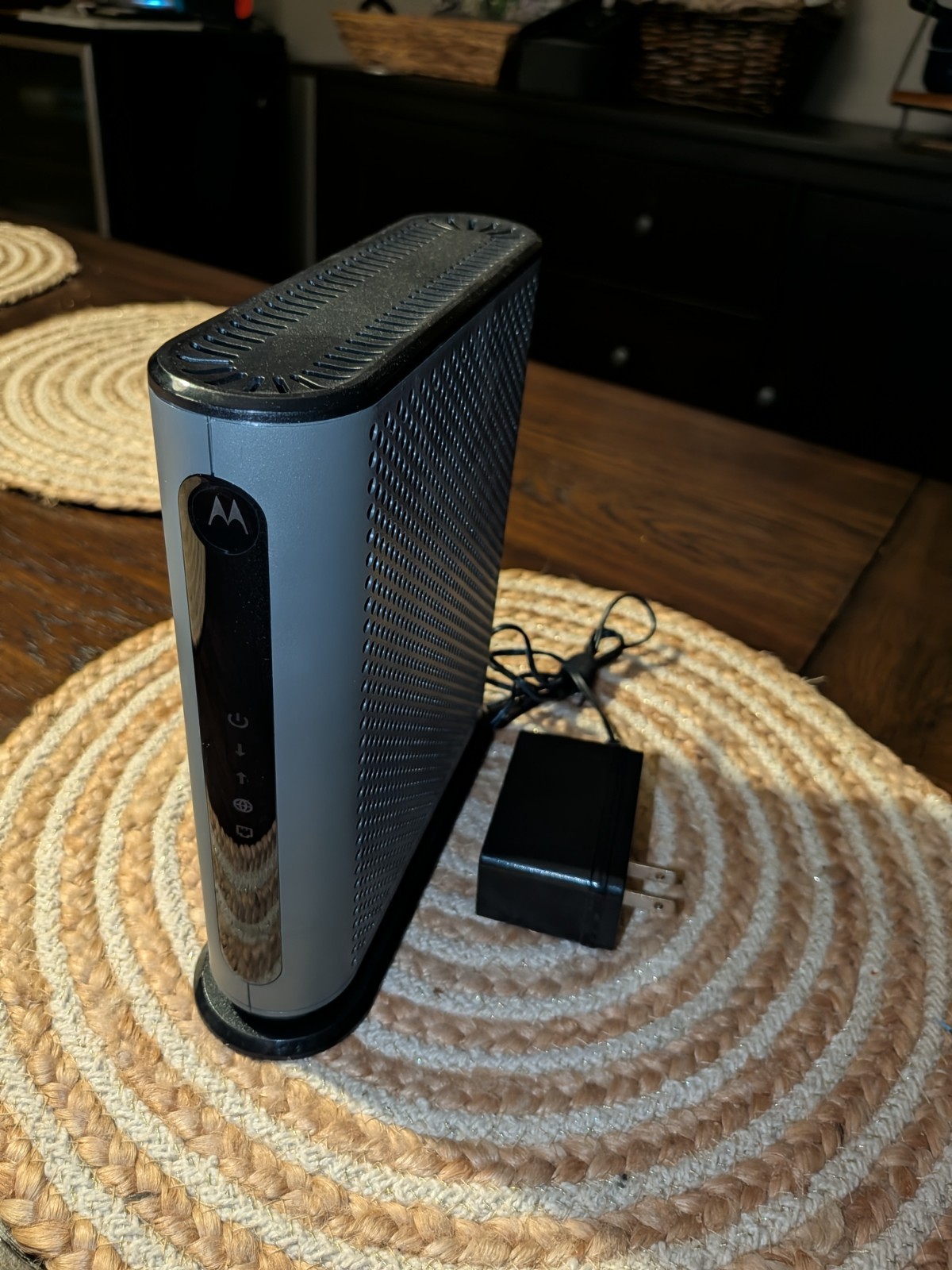 Used Motorola 24×8 cable modem model mb7621