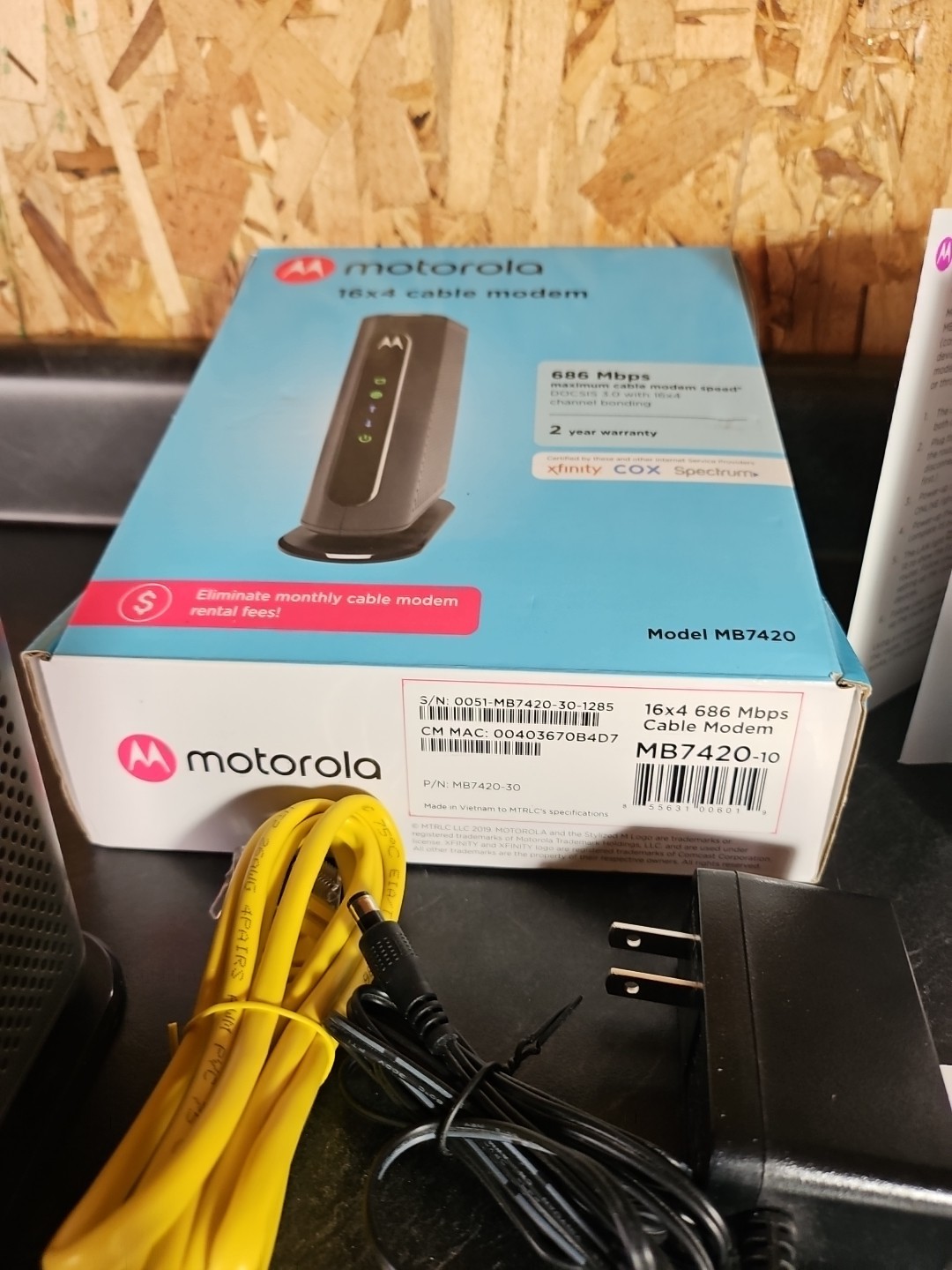 Motorola 16×4 Cable Modem 686 Mbps MB7420-10