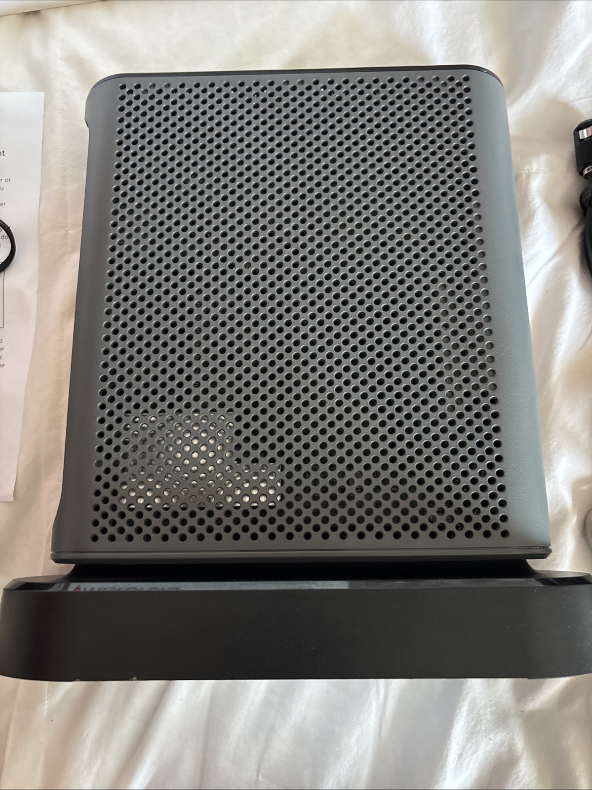 Motorola MT7711 24X8 Cable Modem and AC1900 Dual Band Wi-Fi Gigabit Router