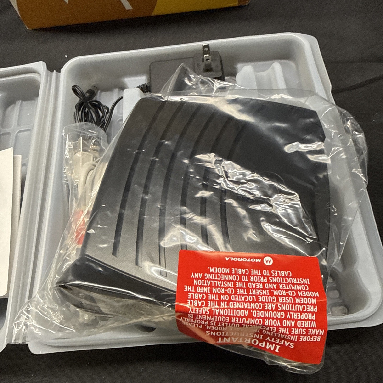 Motorola SURFboard SBG900 DOCSIS 2.0 Modem 54 Mbps
