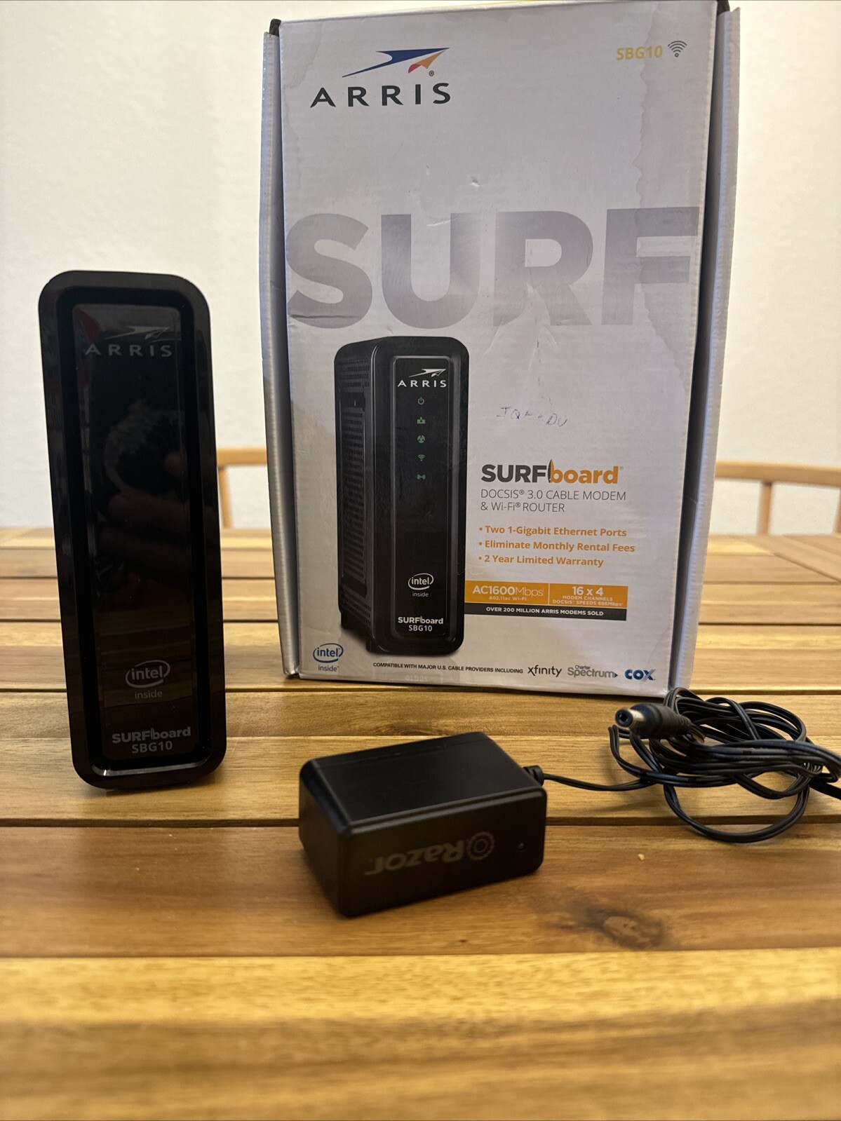 ARRIS SBG10 SURFboard AC1600 Dual-Band Cable Modem Router – Black