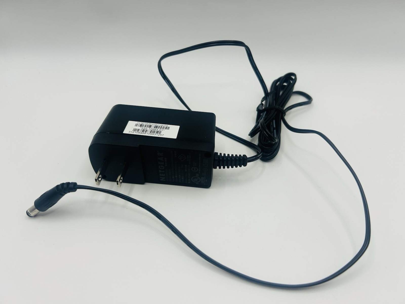 NETGEAR CM1000 Wired-Ethernet (RJ-45) Cable – CM1000100NAS (Black)