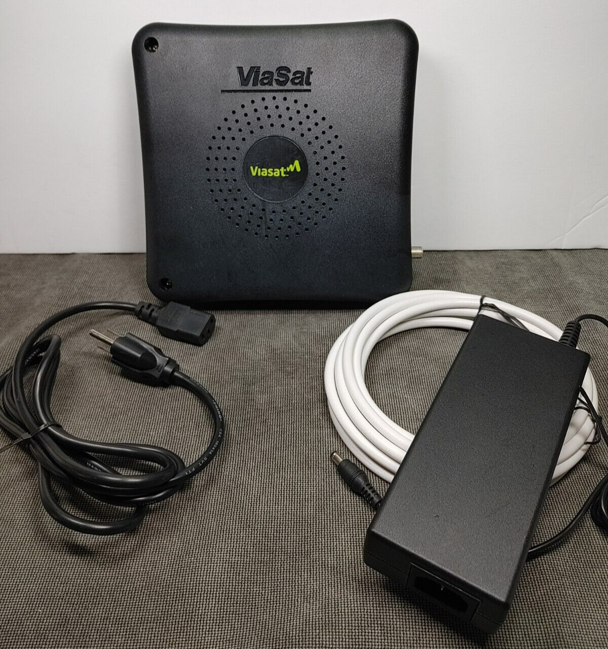ViaSat Satellite Modem Router RM5110 w/ OEM Power Supply & Cable
