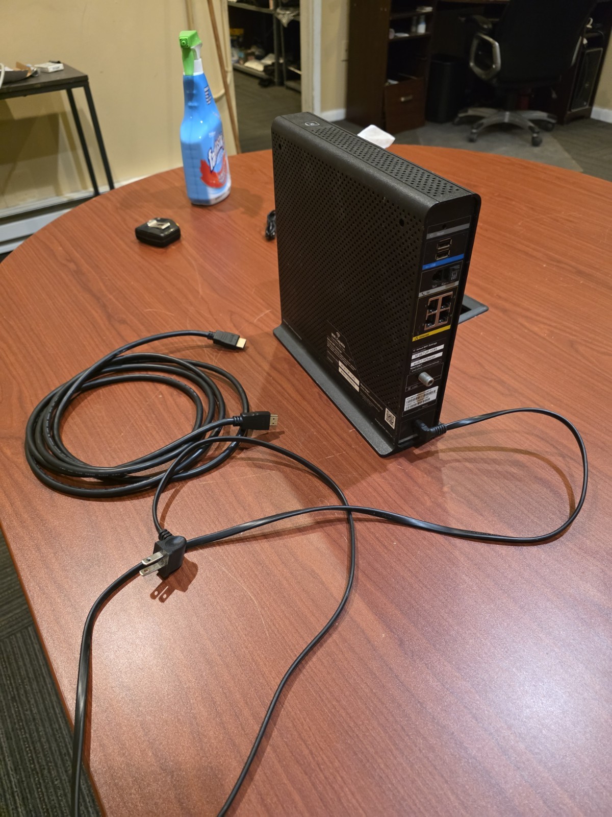 ARRIS Panoramic TG1682G Modem Wireless Dual Band Router with Cord & HDMI Cable!
