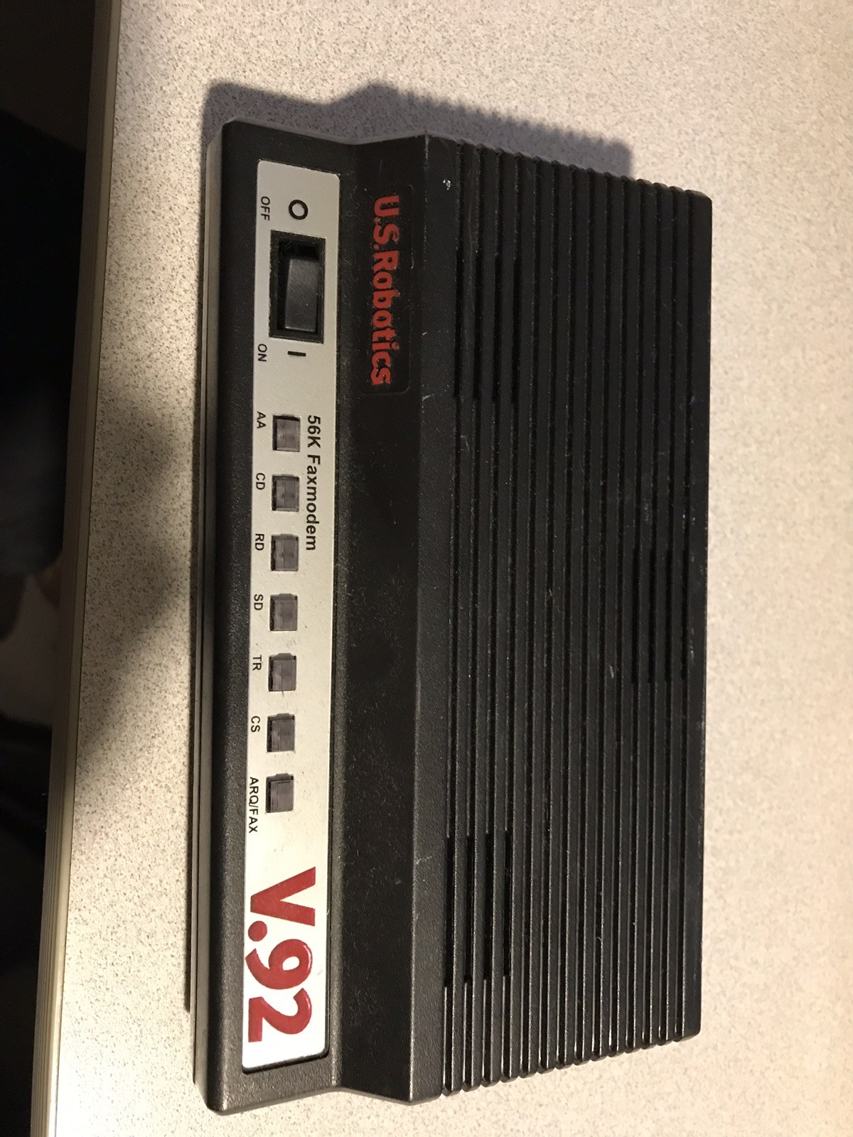 US ROBOTICS 56K VOICE EXTERNAL FAX MODEM 5686 V.92