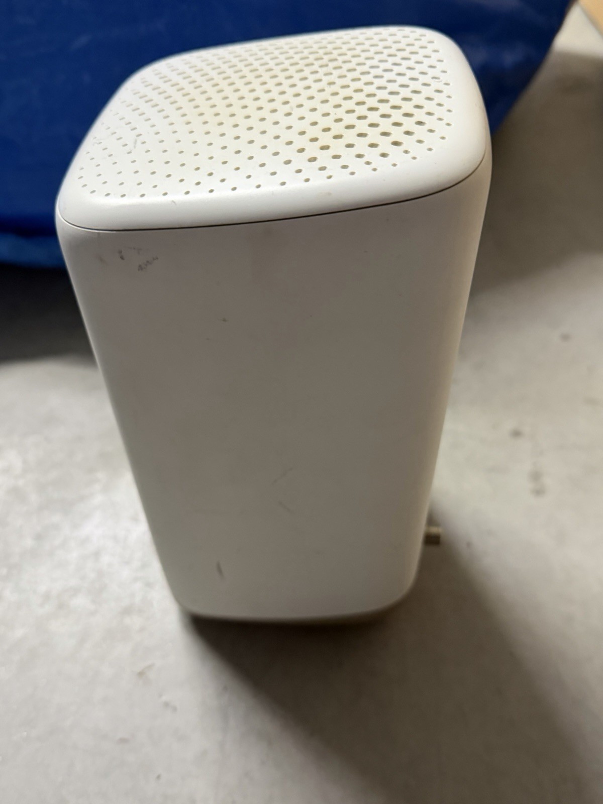 Xfinity xFi Gateway Router XB8-T Triband Wifi CGM4981COM Works No Power Cord