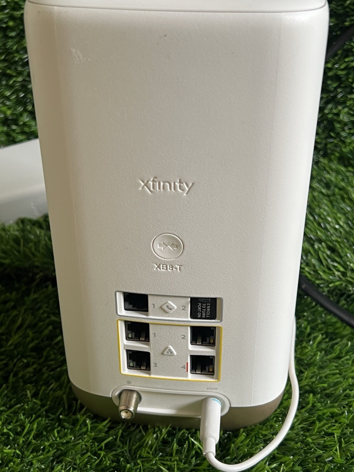 Xfinity xFi Gateway Router XB8-T Triband Wifi CGM4981COM W/Power Cord