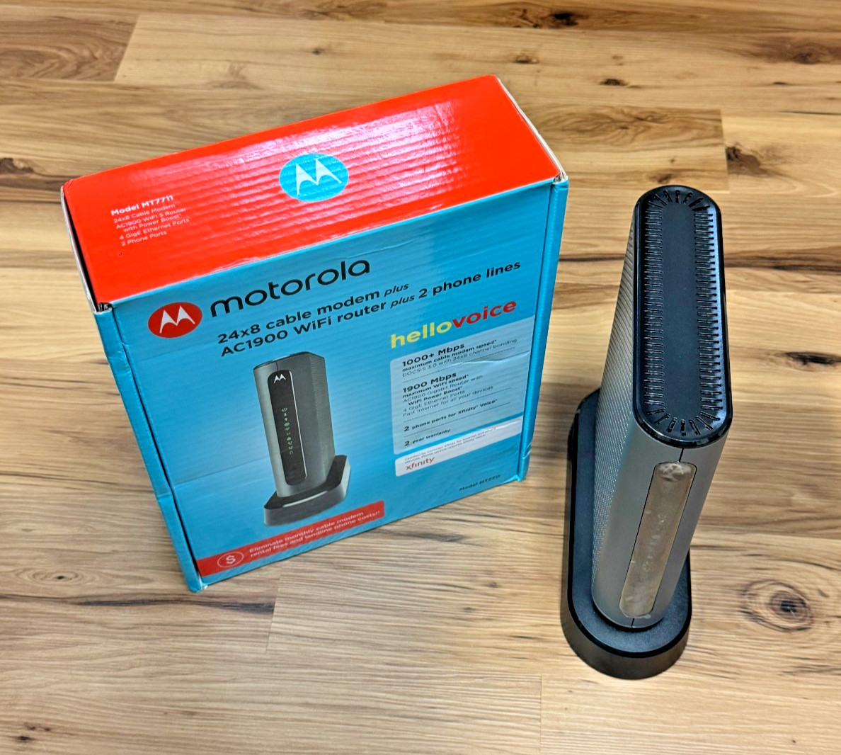 Motorola 24×8 MT7711 Cable Modem and AC1900 Dual Band Wi-Fi Router 2 Phone Lines