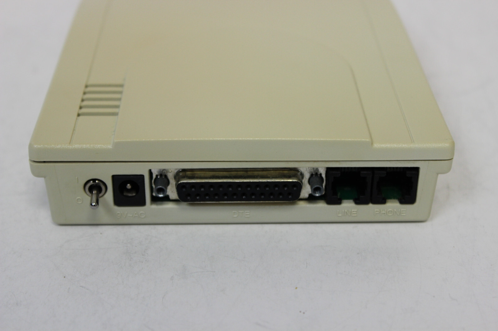 HAYES 5611US ACCURA 144 FAX MODEM EXTERNAL **NO AC ADAPTER** WITH WARRANTY