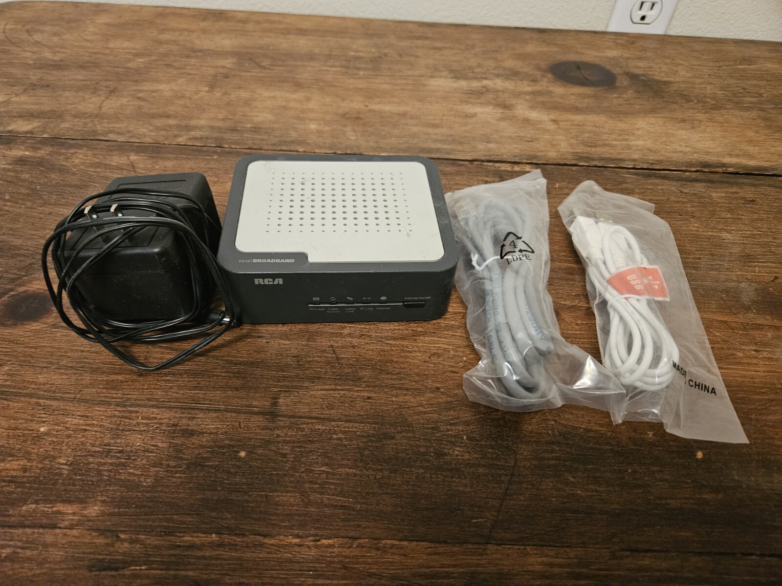 RCA Thomson DCM425, Digital Broadband Cable Modem | As Is Please See Pics!