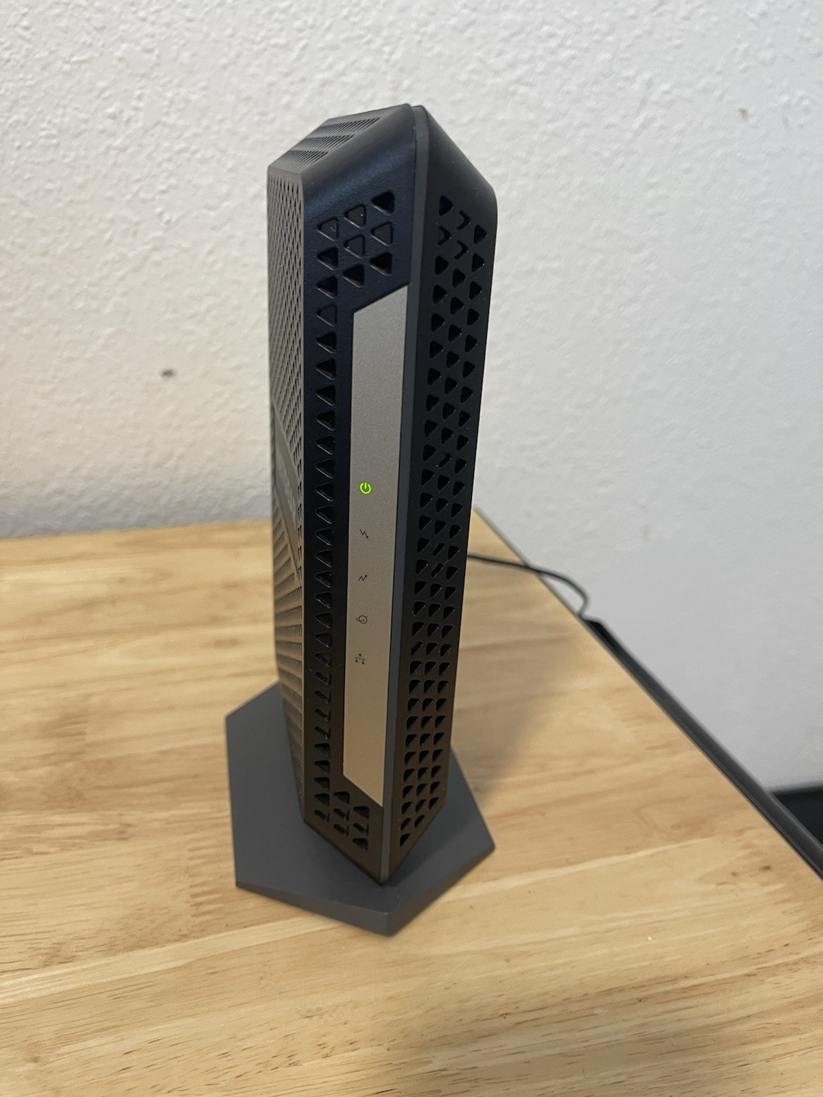 NETGEAR CM1000 V2 Ultra-High Speed Cable Modem DOCSIS 3.1 W/ Power Cord