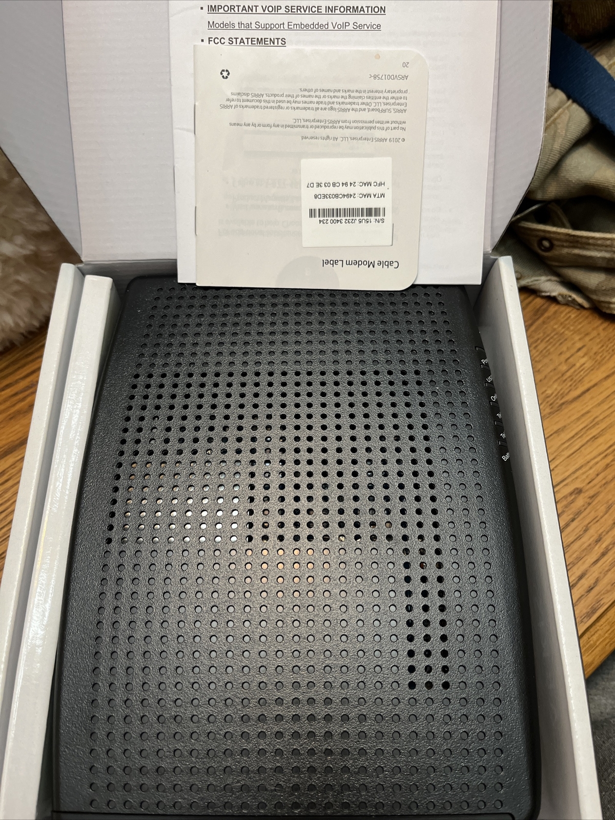 ARRIS SURFboard SBV3202 Cable Modem – 1000880 (Black)