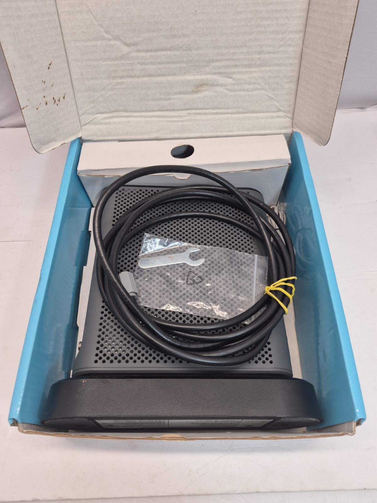 Motorola MT7711 24×8 Cable Modem plus AC1900 WiFi Router
