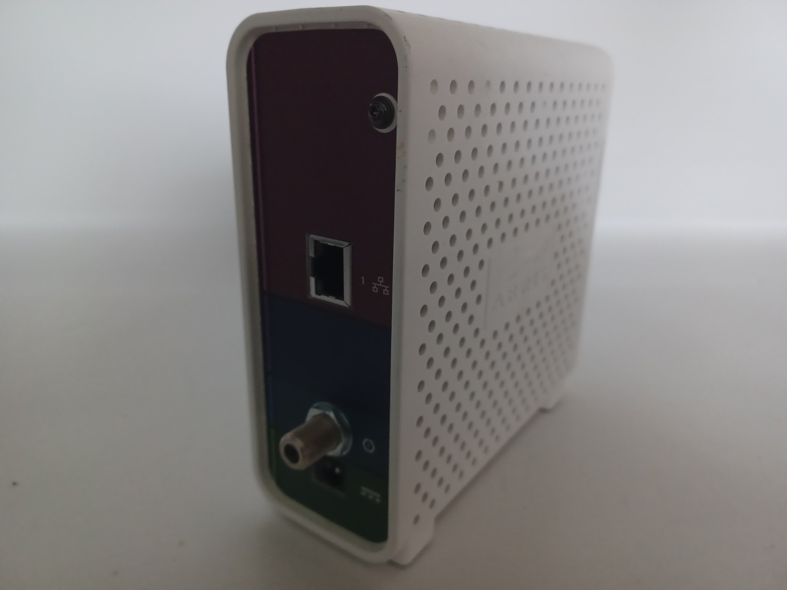 ARRIS SURFboard SB6183 DOCSIS 3.0 Cable Modem White No Power Cable