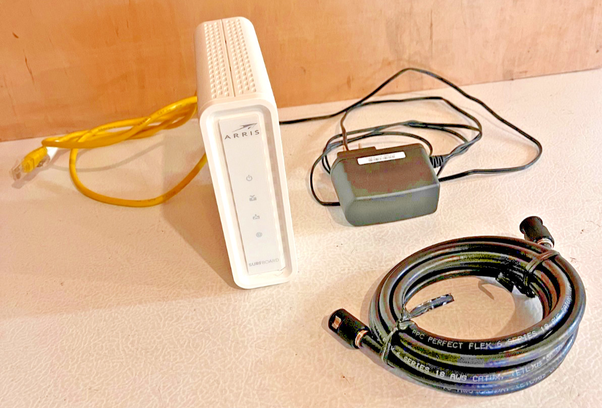 ARRIS SURFboard SB8200 DOCSIS 3.1 10 Gbps Cable Modem