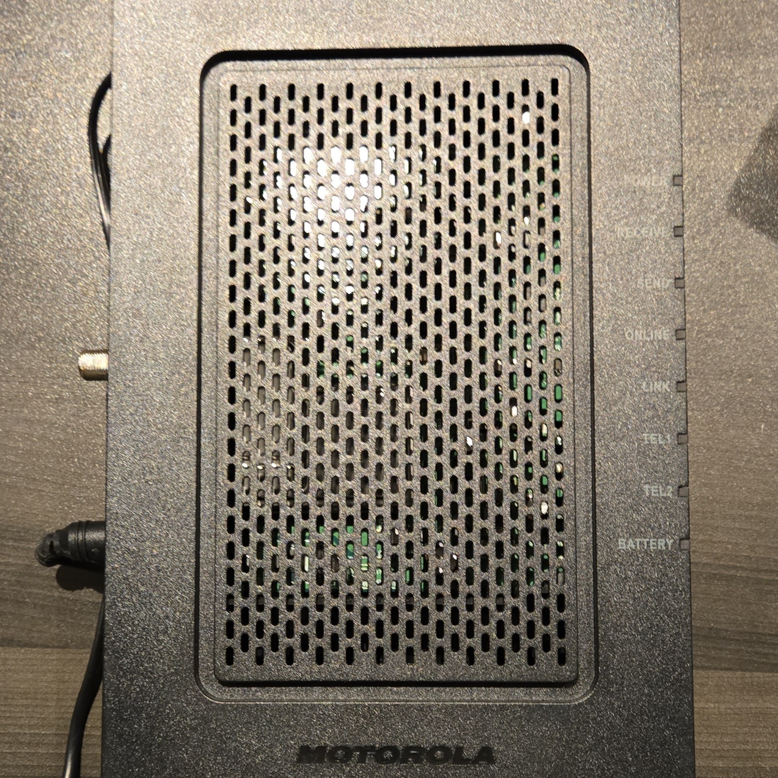 Motorola Cable Modem 6587-01-40 Black Ethernet RJ-45 Coaxial w/ Power Adapter