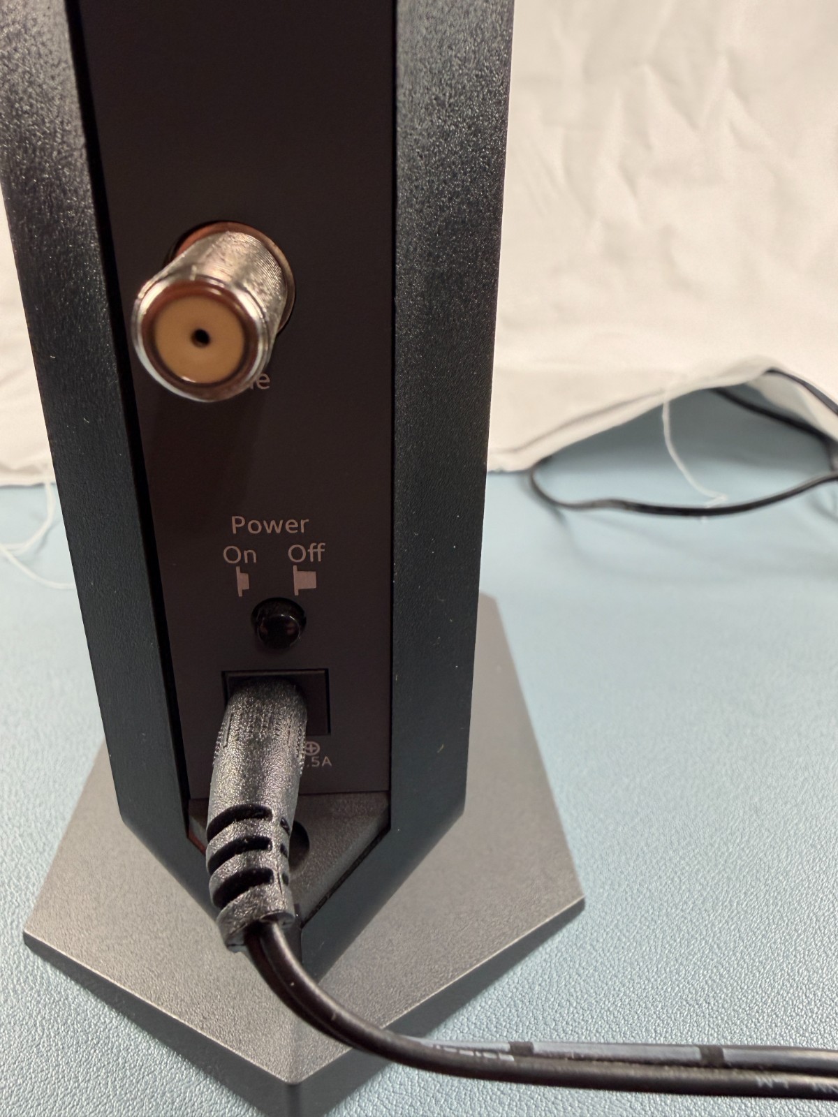 NETGEAR Nighthawk CM1000 DOCSIS 3.1 Cable Modem – Powers on – Untested – VIDEO