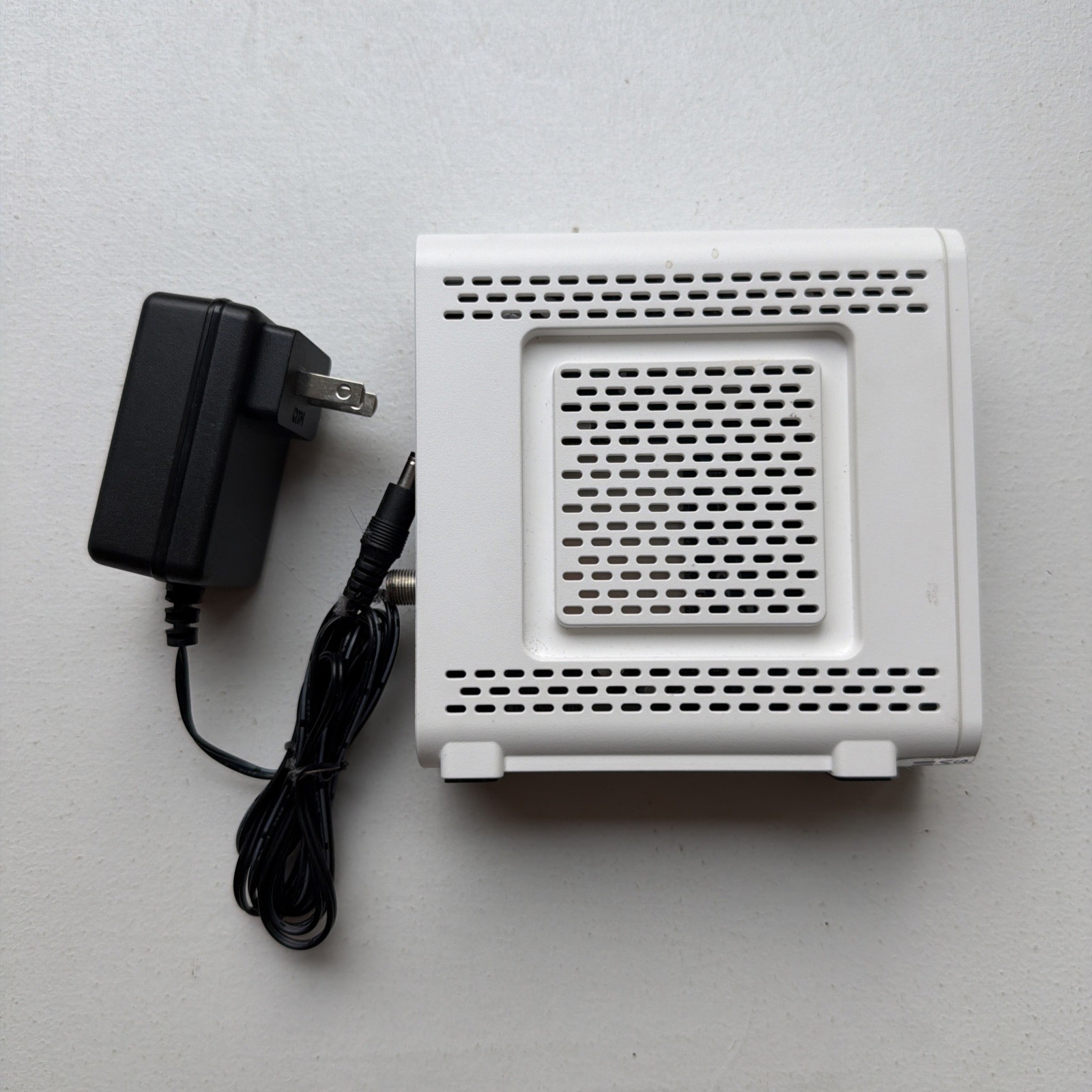 ARRIS SURFboard DOCSIS 3.0 Cable Modem – SB6190